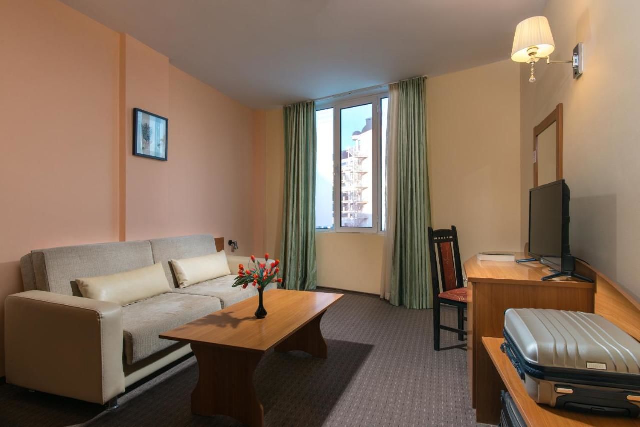 Отель Hotel Cоmplex Avliga Beach - Halfboard Солнечный Берег-11