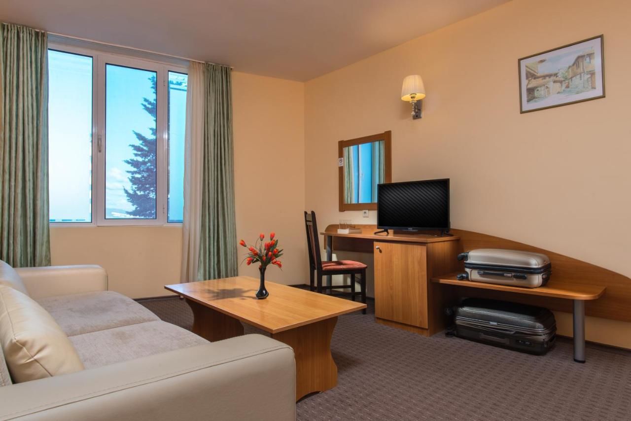 Отель Hotel Cоmplex Avliga Beach - Halfboard Солнечный Берег-12